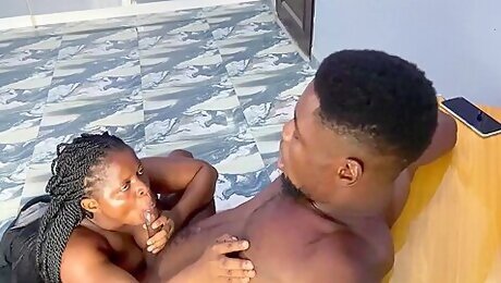 This Nigerian Ebony Had To Show Her Man She Is A Blowjob Queen She Sucked Him So Good That He Wanted It Outdoors