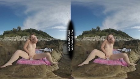 Risky Public Beach Masturbating On Vacation With Hot Ginger Lea Sunbathing And Vibrating Rfo