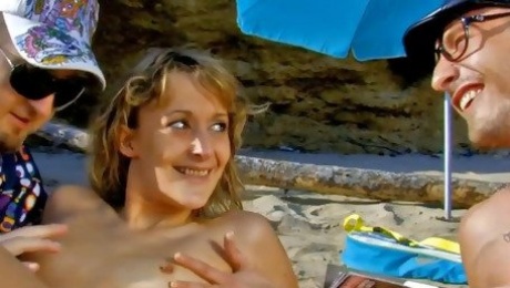 French teen Evy Sky has a very crazy anal threesome on the beach
