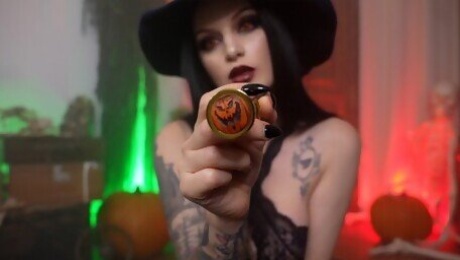 Dildo Fuck at Witching Hour - Alissa Noir Halloween