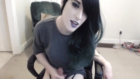 Goth Trap Has Fun Playing on Webcam