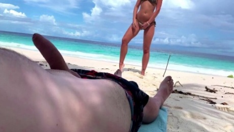Horny GF Riding In Reverse Cowgirl Position On Beach - Cum Load